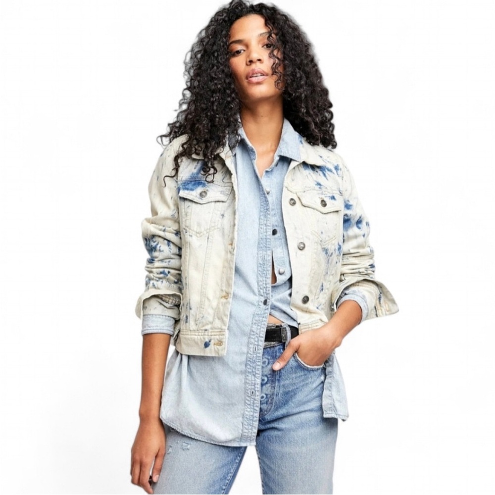 Free People Acid Wash Bleached Denim Jones Rumors Jean Jacket Size Small